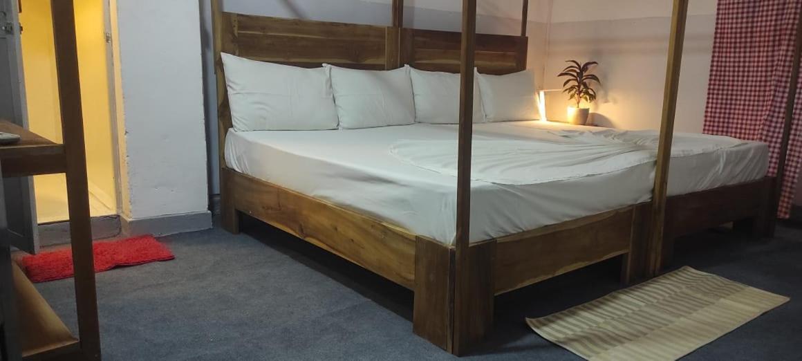 Swiss Kiss Beach Resort Uppuveli Zimmer foto