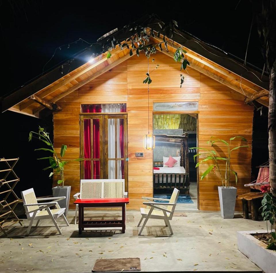 Swiss Kiss Beach Resort Uppuveli Exterior foto